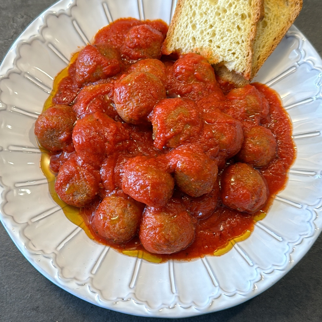 Polpette al sugo di couscous e seitan